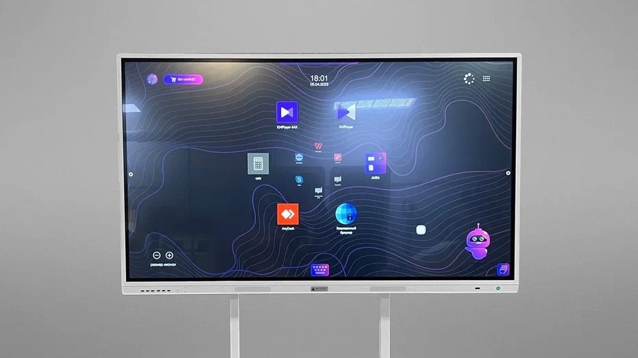 Порядка 70 сенсорных панелей столичного производства поставили в строящуюся школу в Сочи