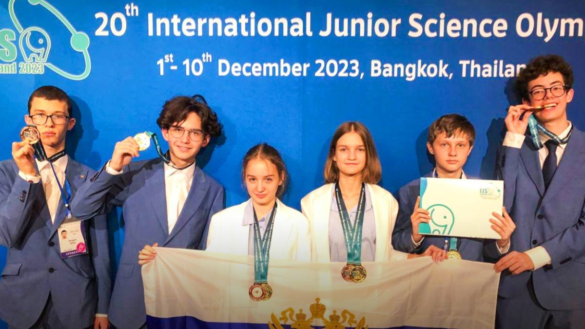 Собянин: Московские школьники завоевали три медали на международной олимпиаде