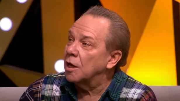 Владимир Девятов сообщил о покупке 15-летнему сыну квартиры за 10 миллионов рублей