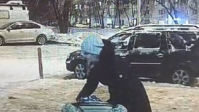 СК возбудил уголовное дело после падения окна на женщину с ребенком в ЗАО