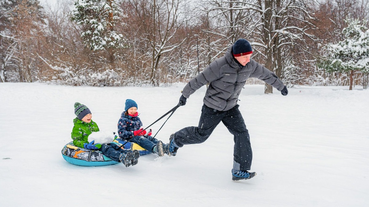 Жителям столицы рассказали, в каких парках можно покататься с горок