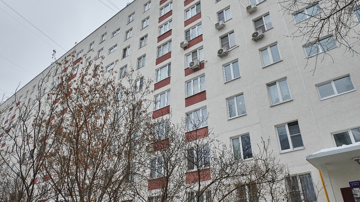 Капремонт фасада дома 1966 года постройки завершился в Рязанском районе