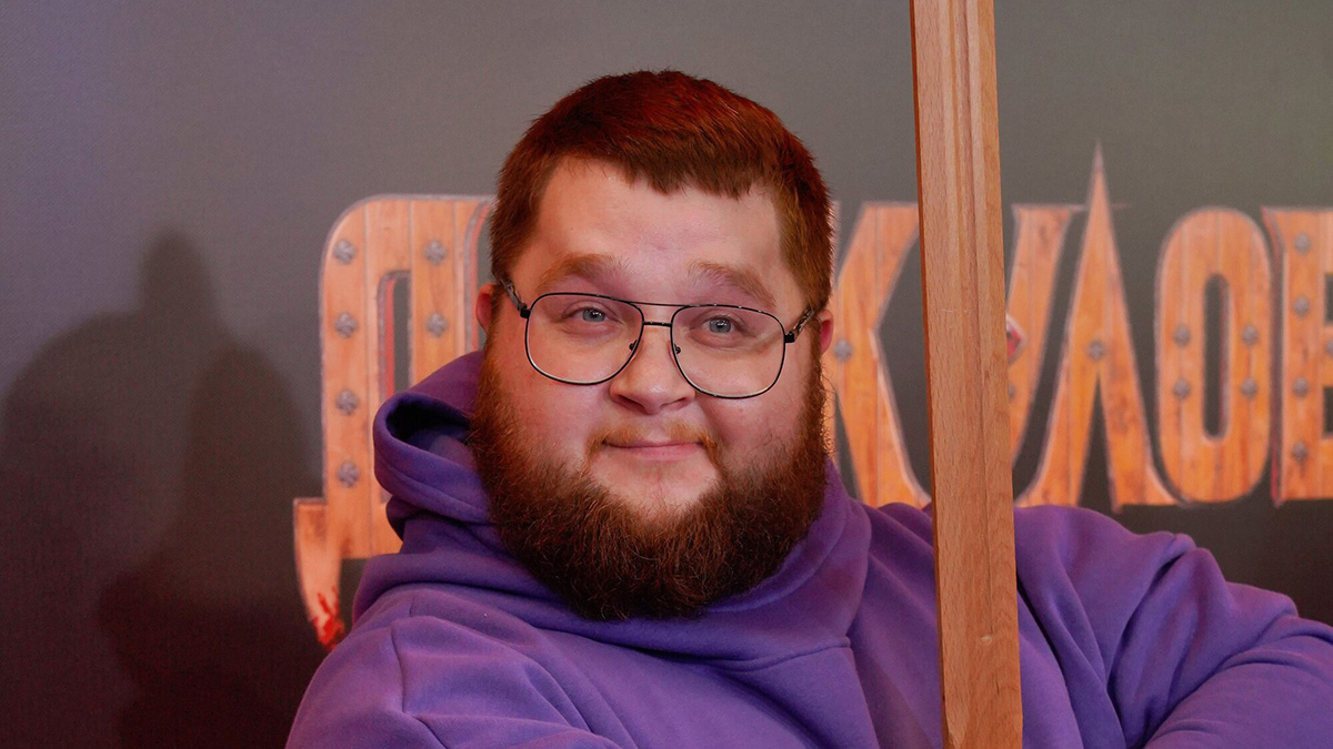 Матери шоумена Дмитрия Красилова стало плохо на его похоронах