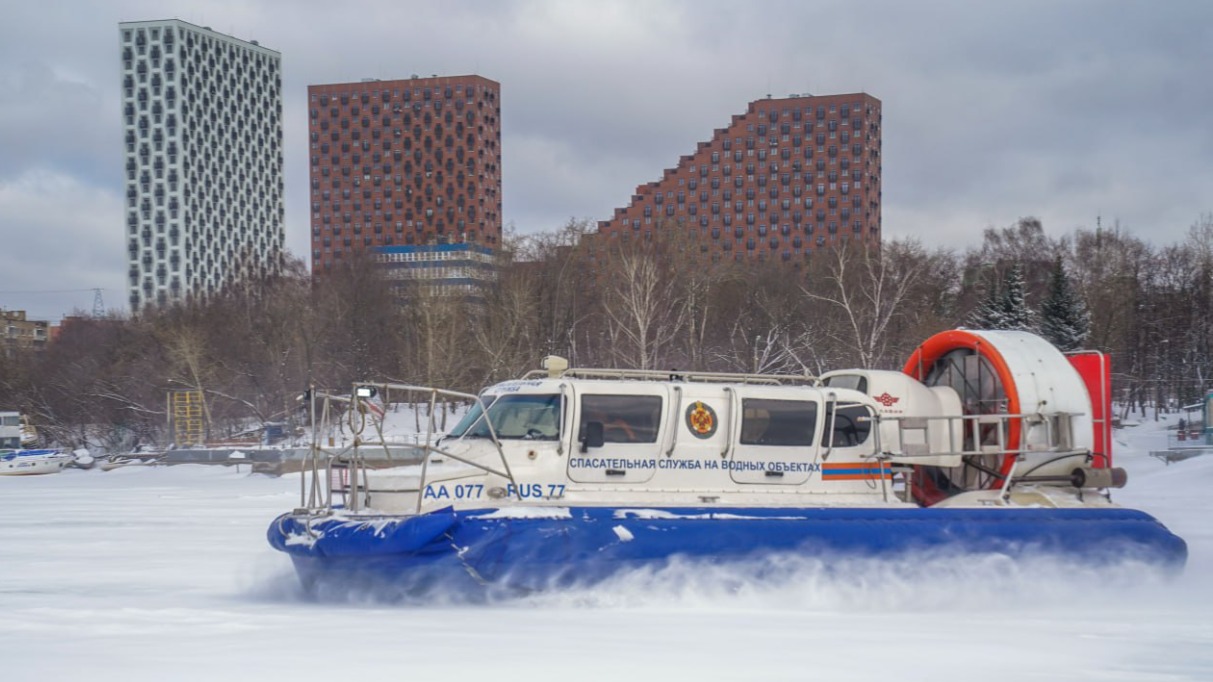 Московские спасатели усиленно контролируют водные объекты из-за оттепели