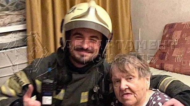 Спасатели выручили из беды пенсионерку в районе Южное Бутово