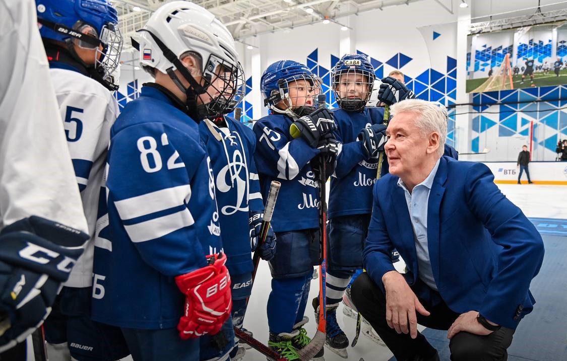 Собянин: Четыре спорткомплекса с катками построят в Москве до конца 2024 года