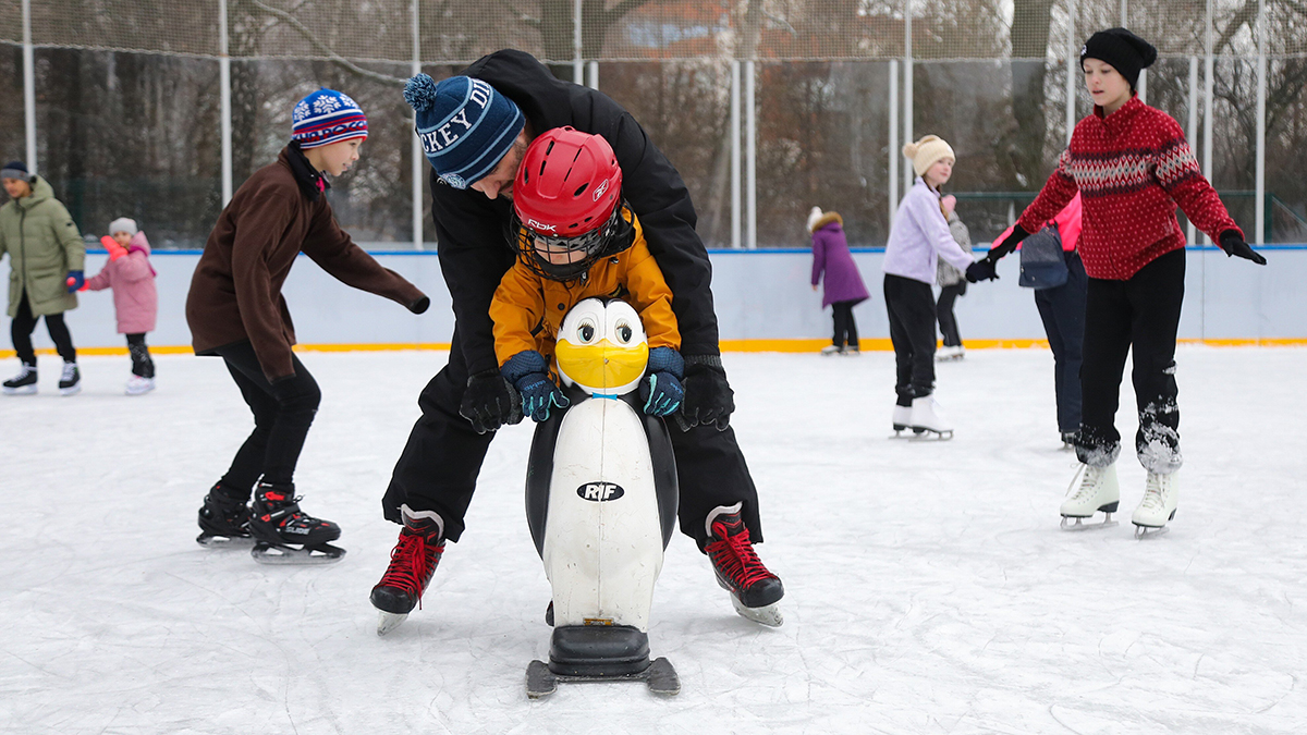 Более 40 пунктов проката инвентаря открыли в столичных парках