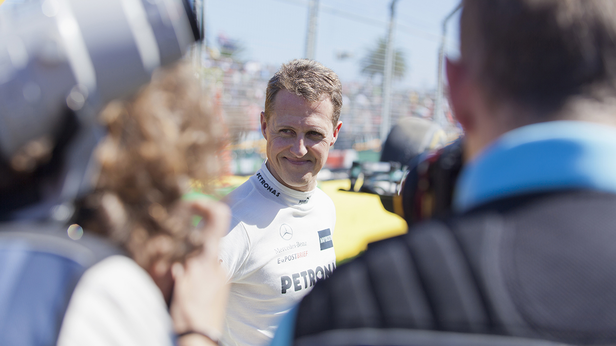 Михаэль Шумахер впервые появился на публике после комы