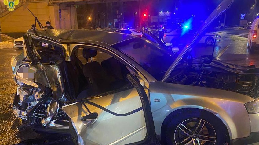 Пьяный водитель без прав врезался в автомобиль на Рязанском проспекте 