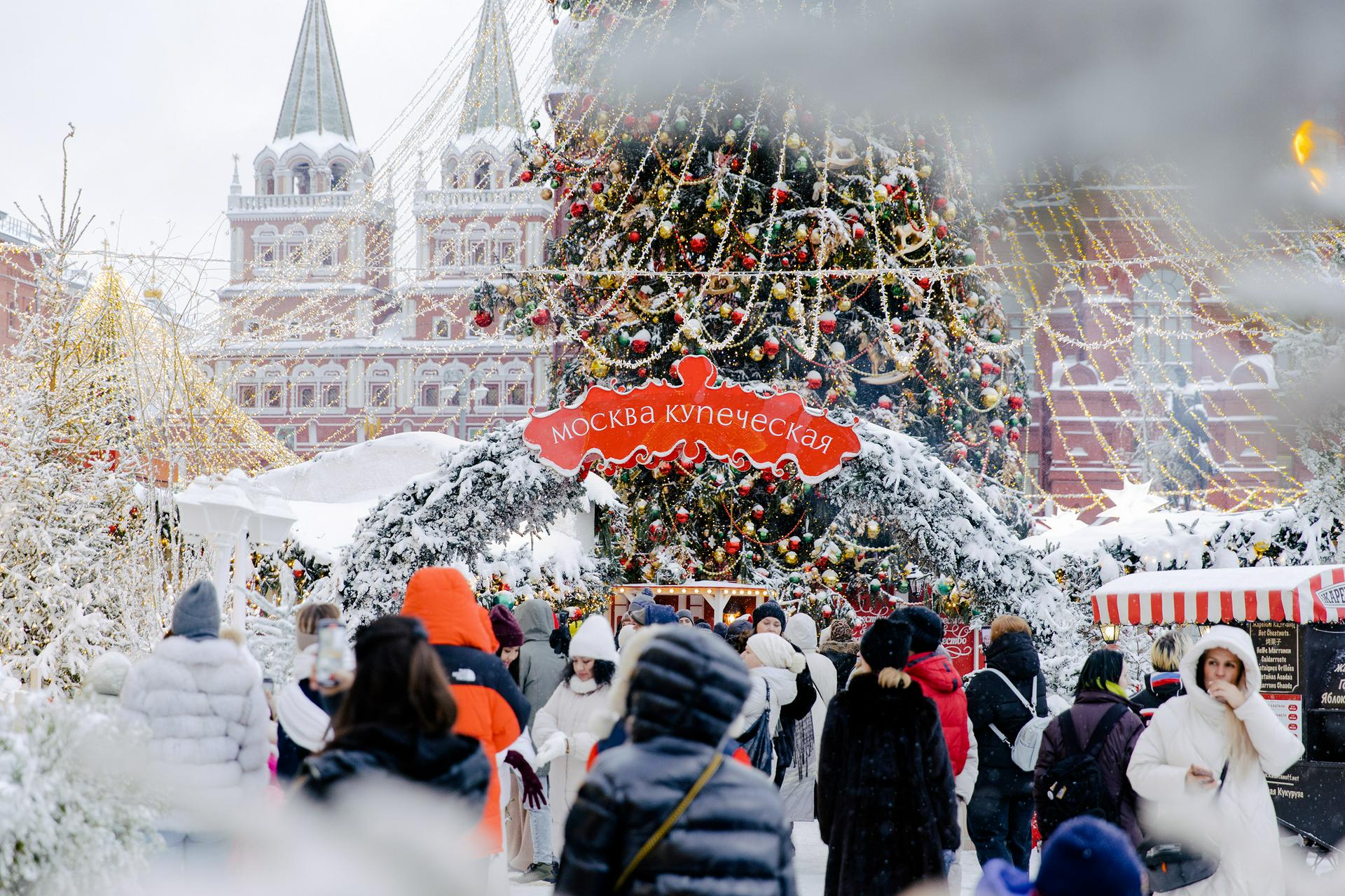 Сергунина: Москвичи определят лучшие новогодние маршруты по городу