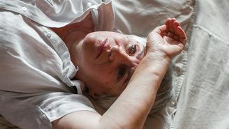 Почему возникает старческая слабость