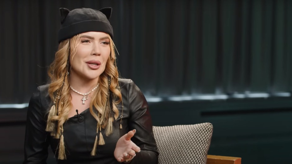 «Вытянутый подбородок и губы-пельмени»: Карина Кросс заявила о любви к филлерам