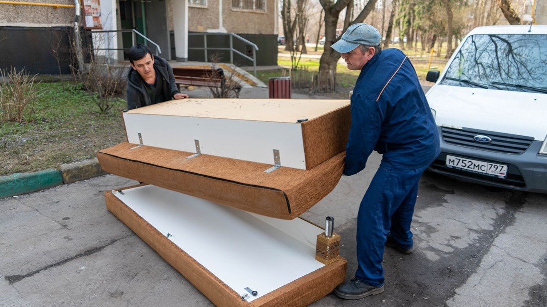 Столичный сервис помог избавиться от 13 предметов мебели по одной заявке