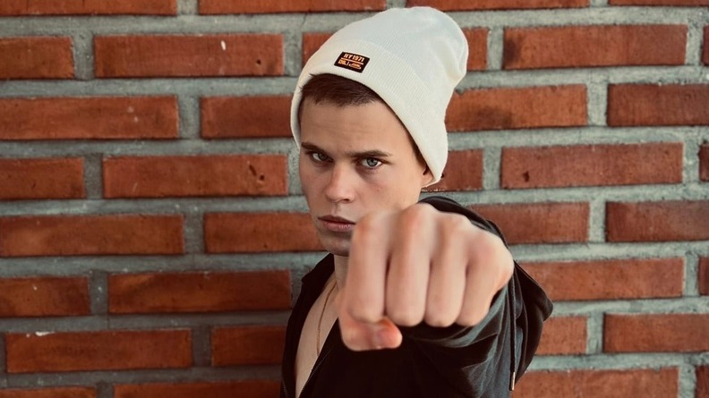 Звезда шоу «Голос. Дети» Вадим Якушев попал в серьезное ДТП и сломал позвоночник