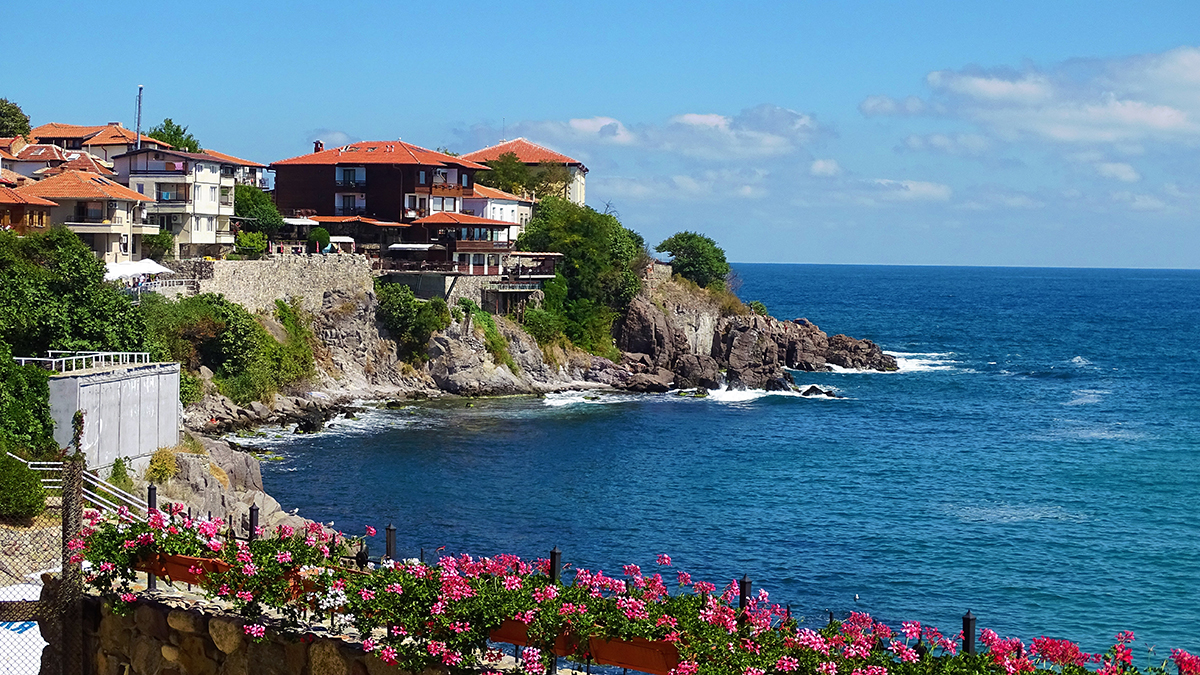 СМИ: В Болгарию морем принесло часть ракеты с Украины