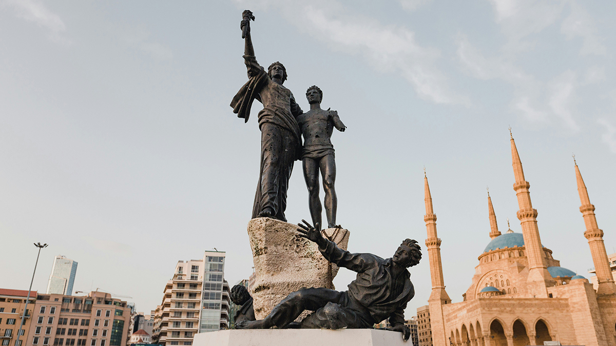 Посол Ирана в Ливане лишился глаза при взрыве пейджера