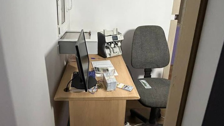 Злоумышленник открыл обменный пункт в центре Москвы и украл 9,5 миллиона рублей