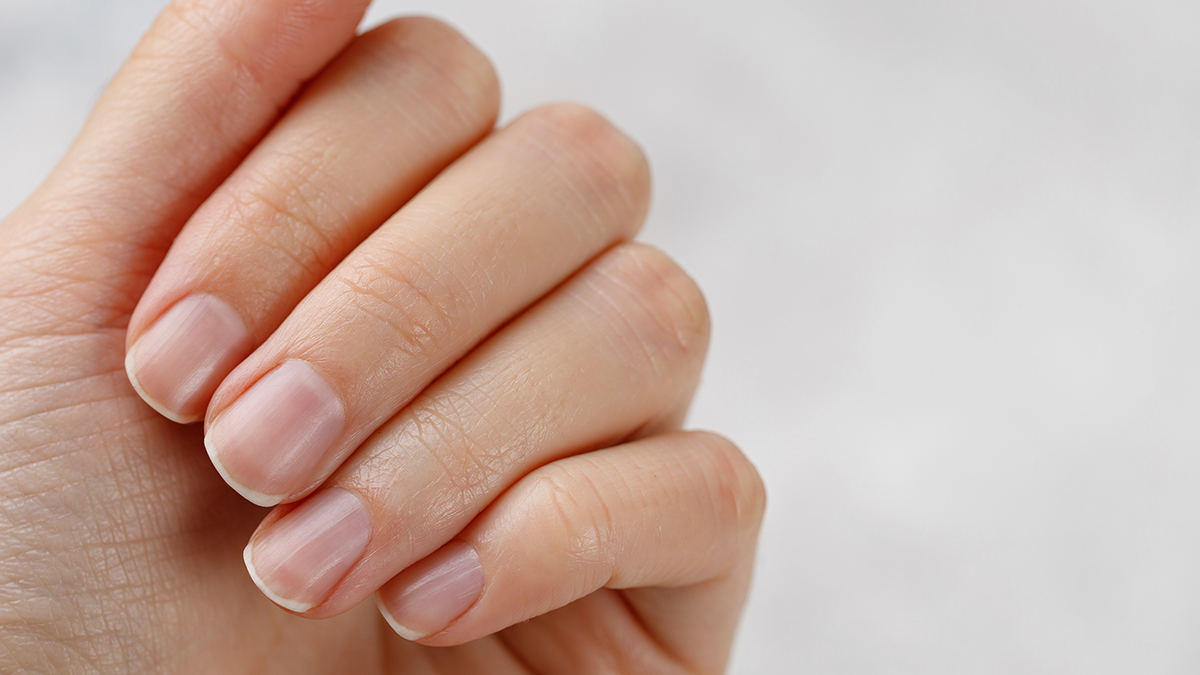 Специалист Лапатина поделилась советами по уходу за ногтями