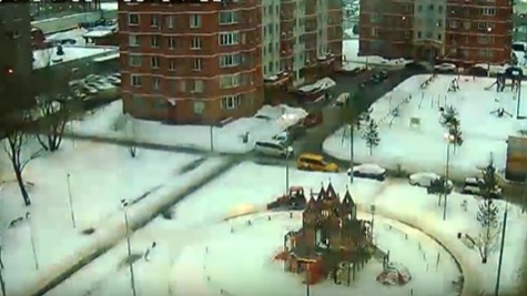 Кислотно-зеленая вспышка напугала жителей подмосковного Подольска