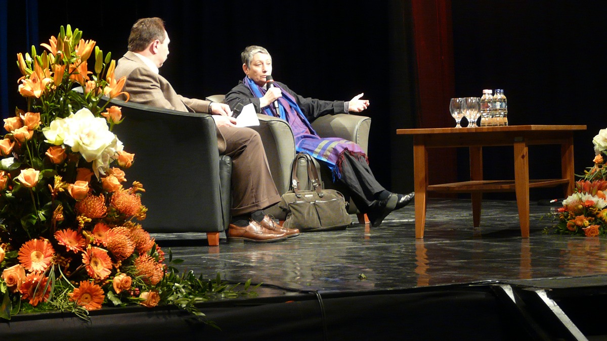 Писательницу Людмилу Улицкую лишили звания почетного профессора