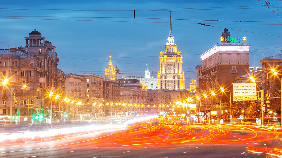 Массовое ДТП произошло на Кутузовском проспекте в Москве, движение затруднено