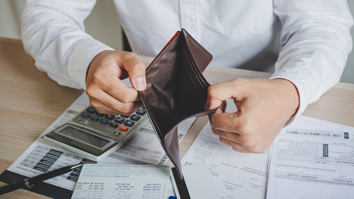 Торосов: Россиянам за три года списали более шести миллиардов рублей долгов