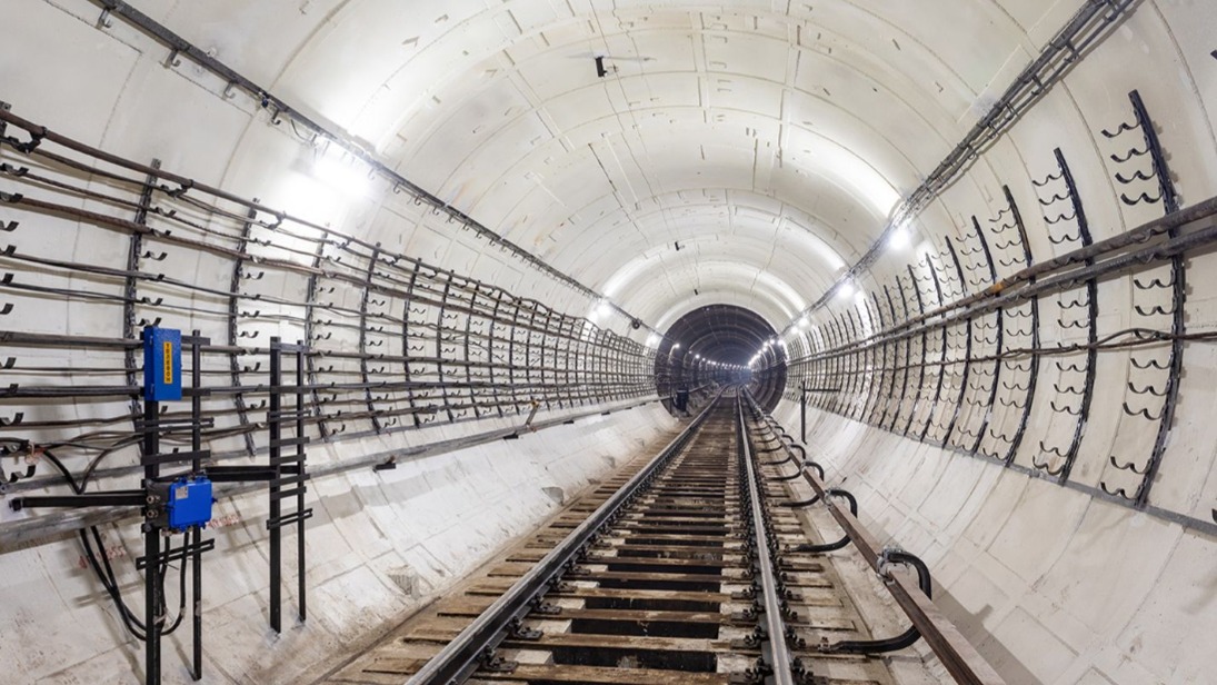 Систему электроснабжения обновят на двух линиях московского метро