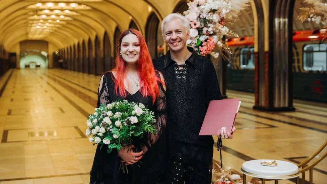 Три свадебные церемонии провели на станции метро «Маяковская» с 3 на 4 февраля