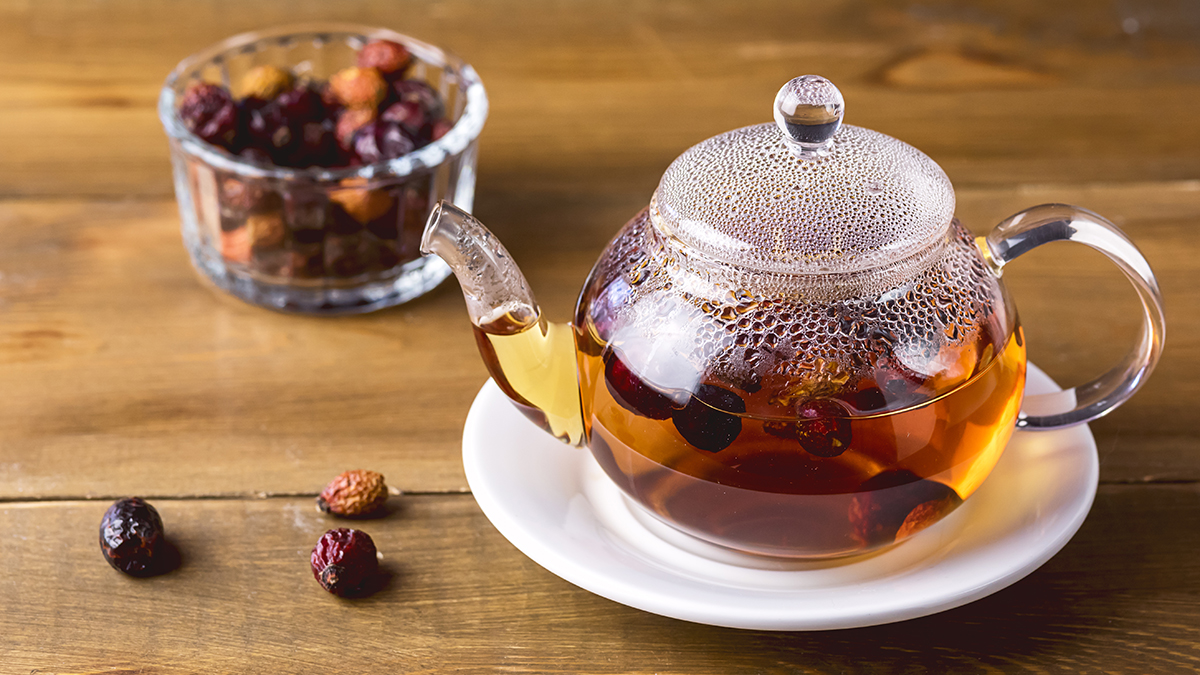 Польза и вред шиповника