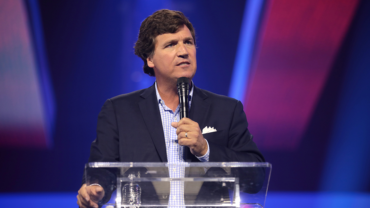 Карлсон заявил, что не чувствует вины за предстоящее интервью с Путиным