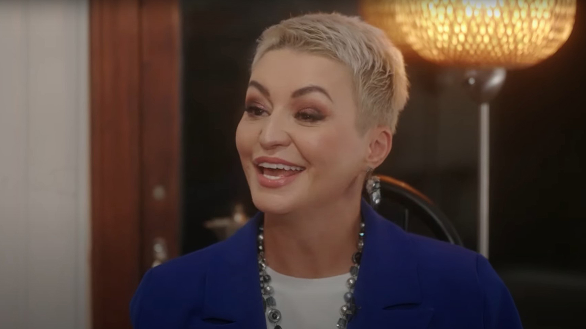 «Фиолетового цвета инопланетянка»: Катя Лель — о том, какой ее увидела психолог