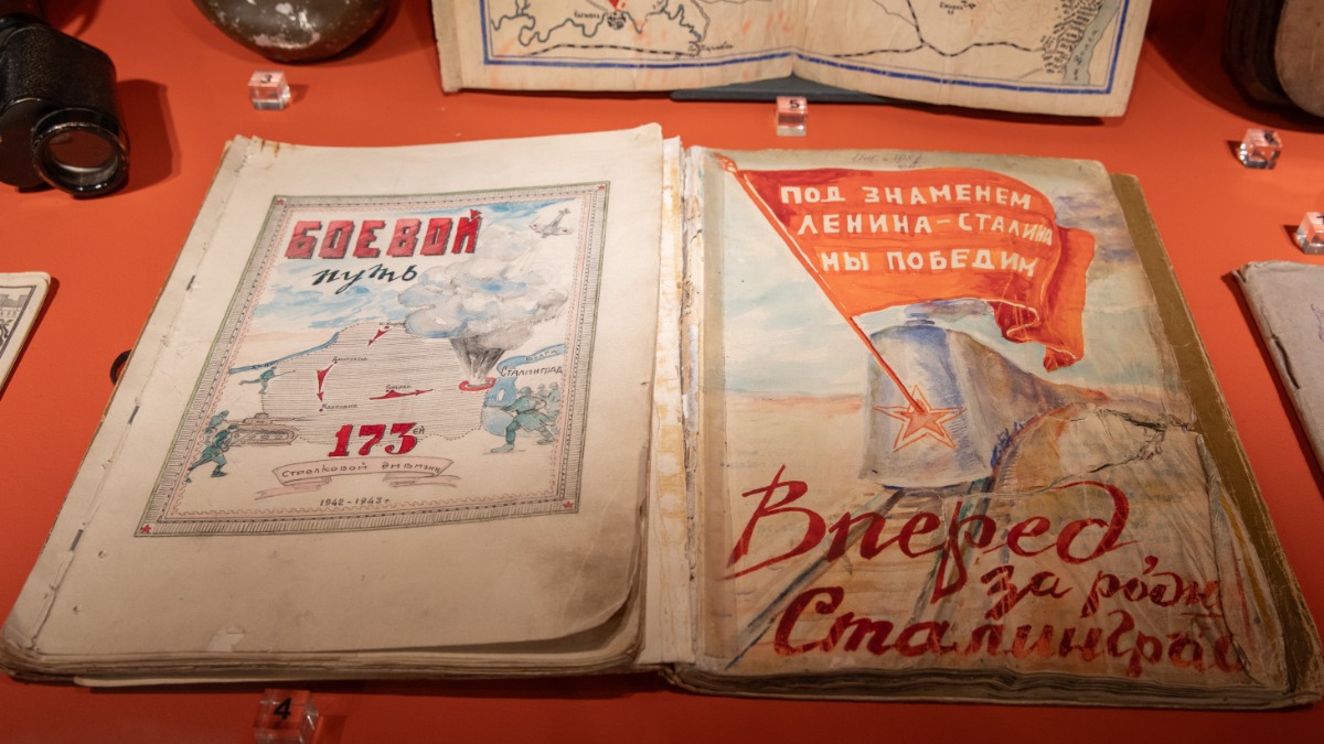 Выставка «Памяти героев Сталинграда» открылась в Музее Победы