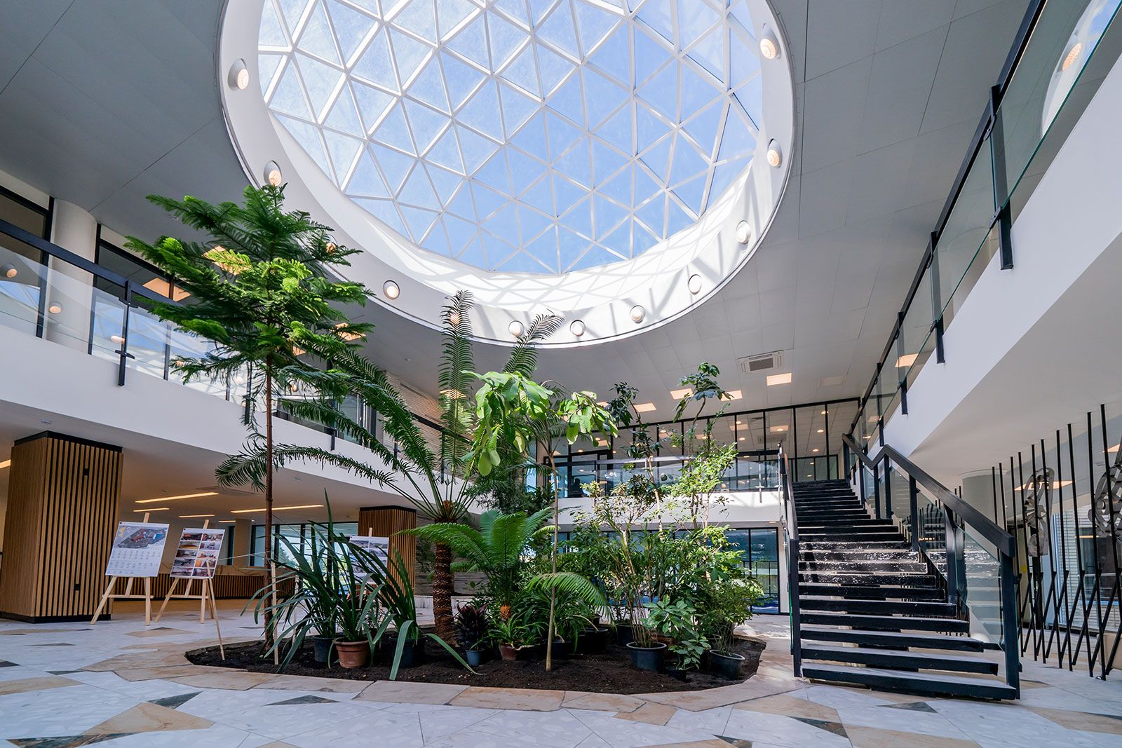 Зенитные фонари восстановили в Московском дворце пионеров на Воробьевых горах