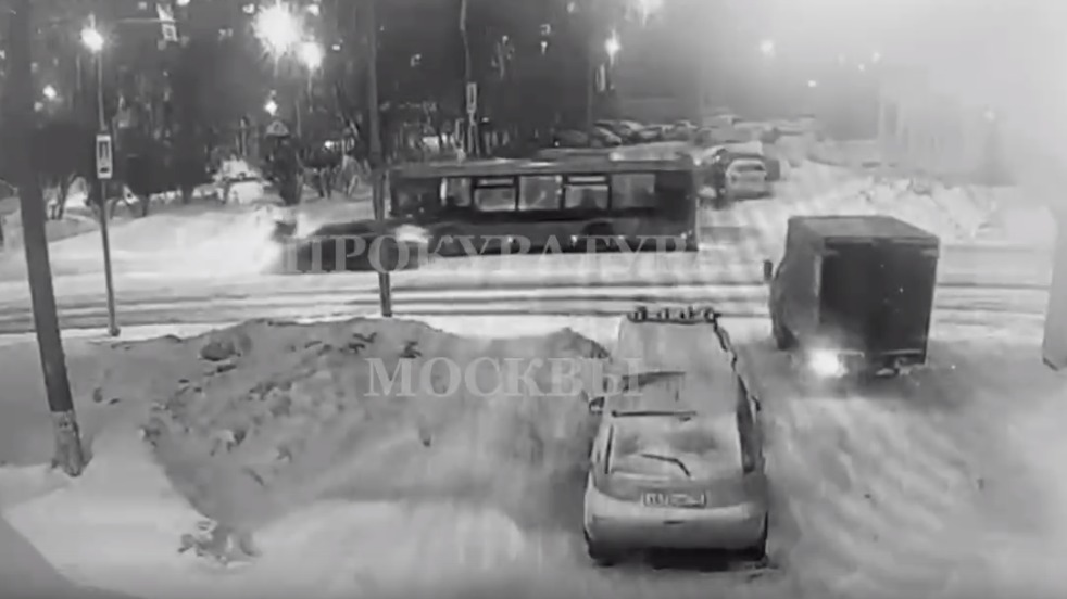 Автомобиль сбил подростка на юге столицы