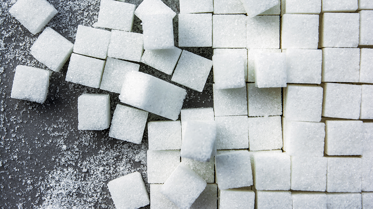 Кожа и зубы станут лучше: врач Валеева перечислила последствия отказа от сахара