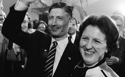 Экс-премьер Нидерландов и его жена ушли из жизни с помощью эвтаназии 