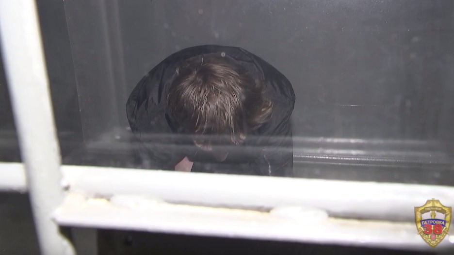 Полицейские задержали на западе столицы двух наркокурьеров