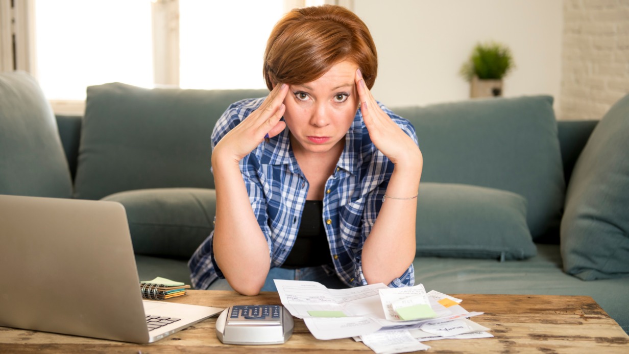 Прежде чем вложить деньги куда-либо, тщательно изучите информацию о компании