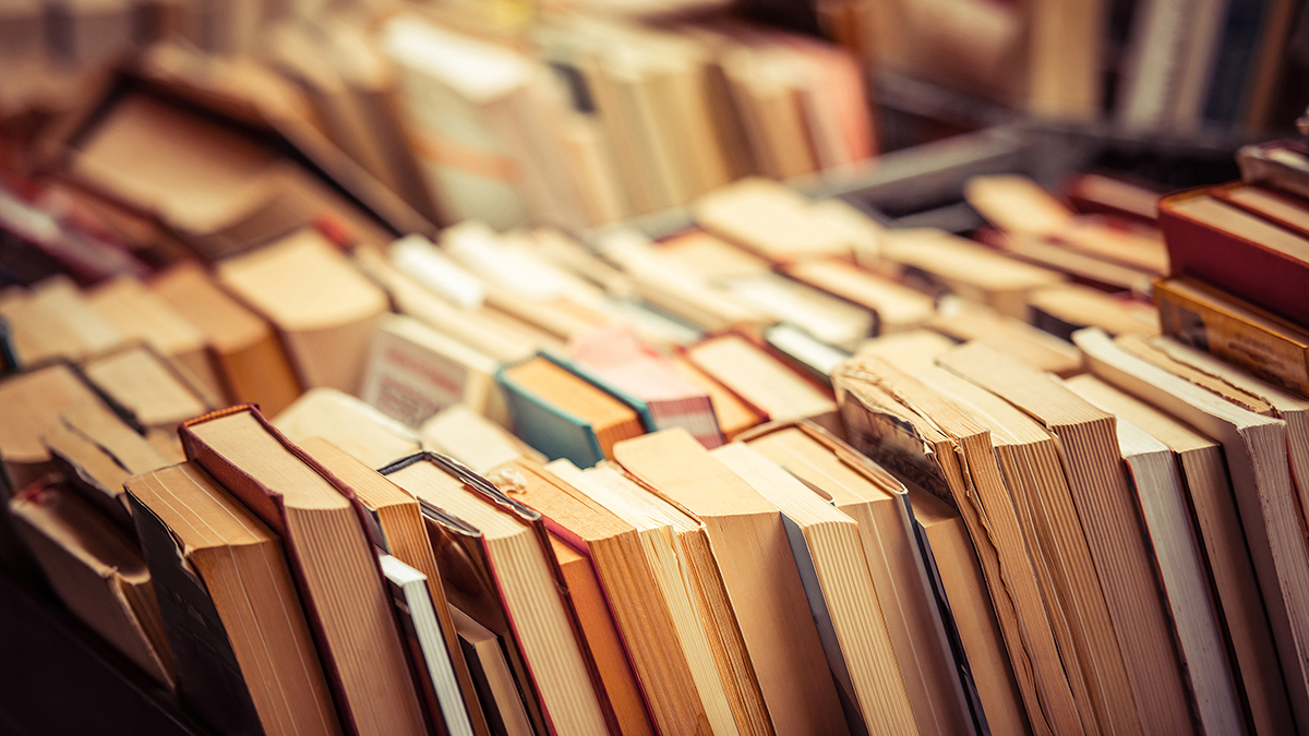 Около семи тысяч книг продали на винтажном маркете в Москве