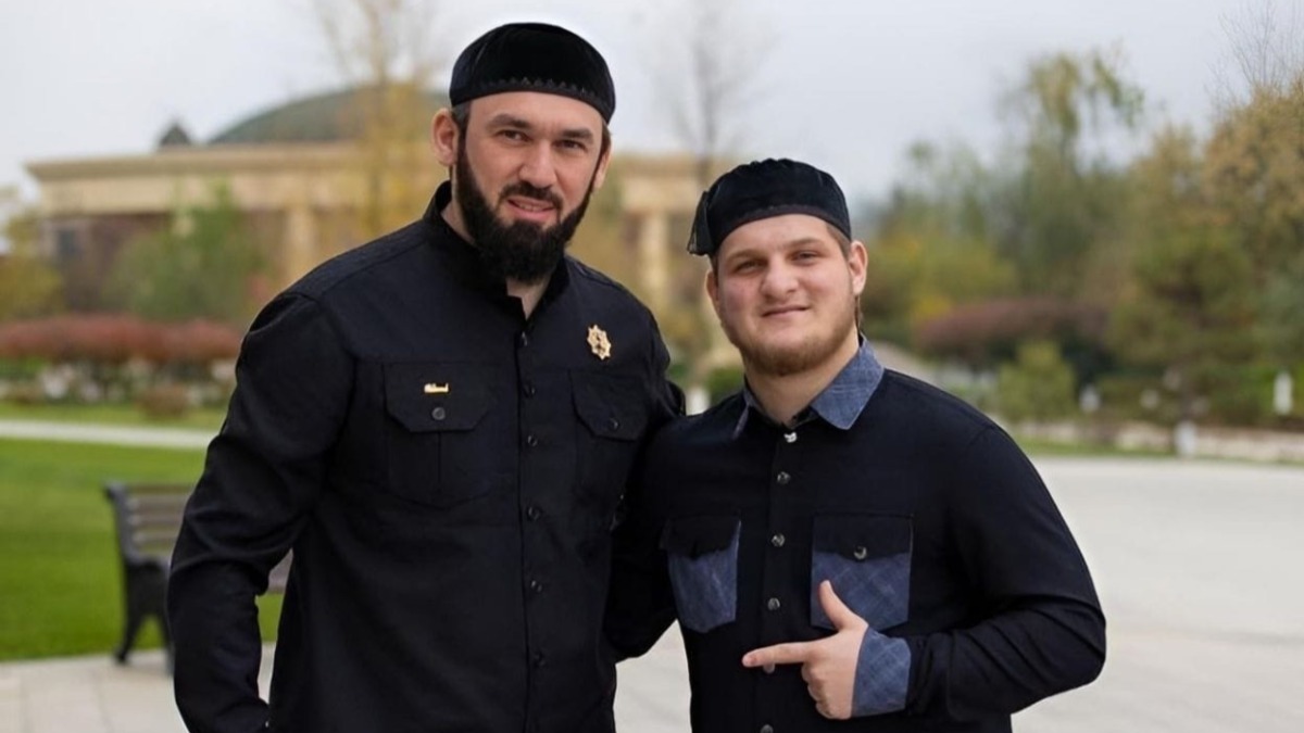 Ахмату Кадырову вручили орден и назначили на пост министра по делам молодежи