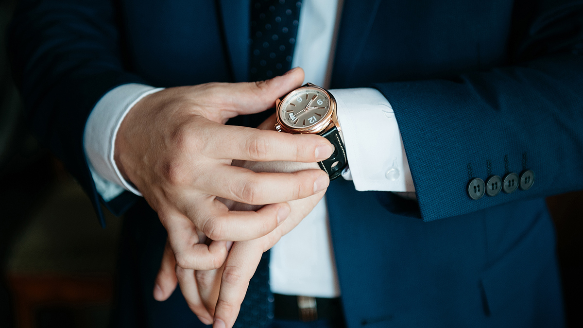 Shot: Слесарь из Подмосковья украл в Японии часы на четыре миллиона рублей