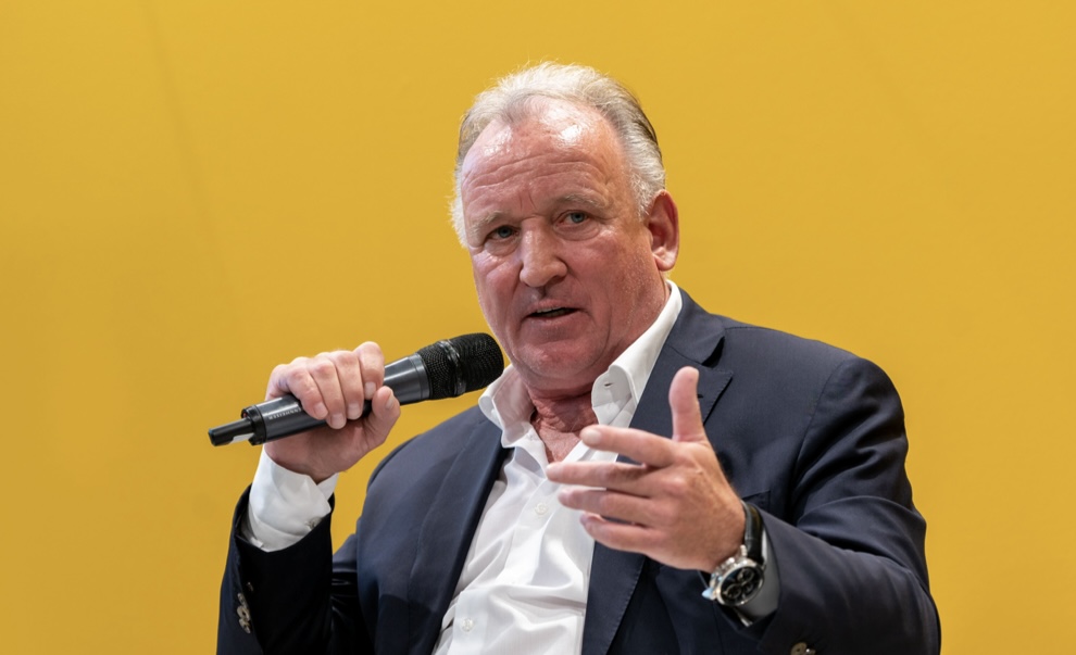 Умер чемпион мира по футболу 1990 года в составе сборной ФРГ Андреас Бреме