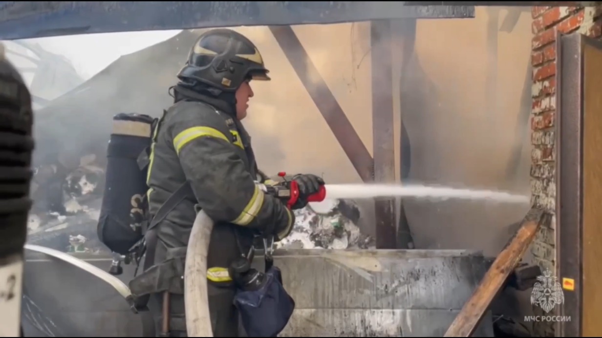 Пожар на складе в Новой Москве полностью ликвидировали