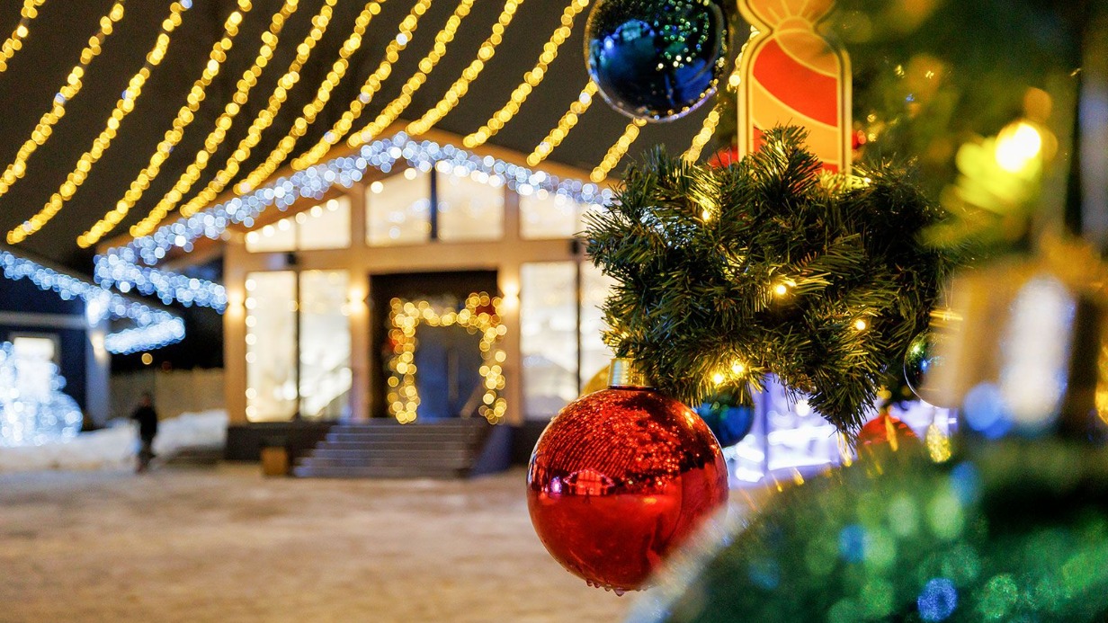 Работу трех московских усадеб Деда Мороза продлили до конца марта