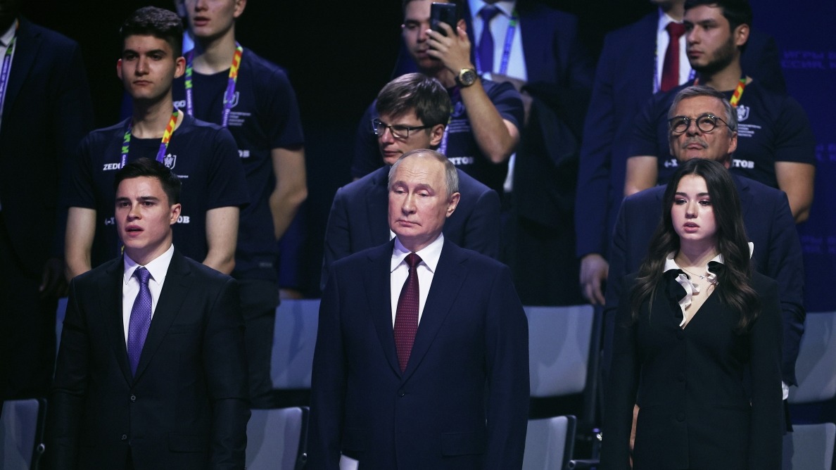 Путин провел церемонию открытия «Игр будущего» рядом с Валиевой и Аршавиным