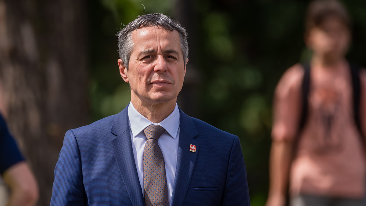 Глава МИД Швейцарии заявил, что скоро посетит Россию и Украину