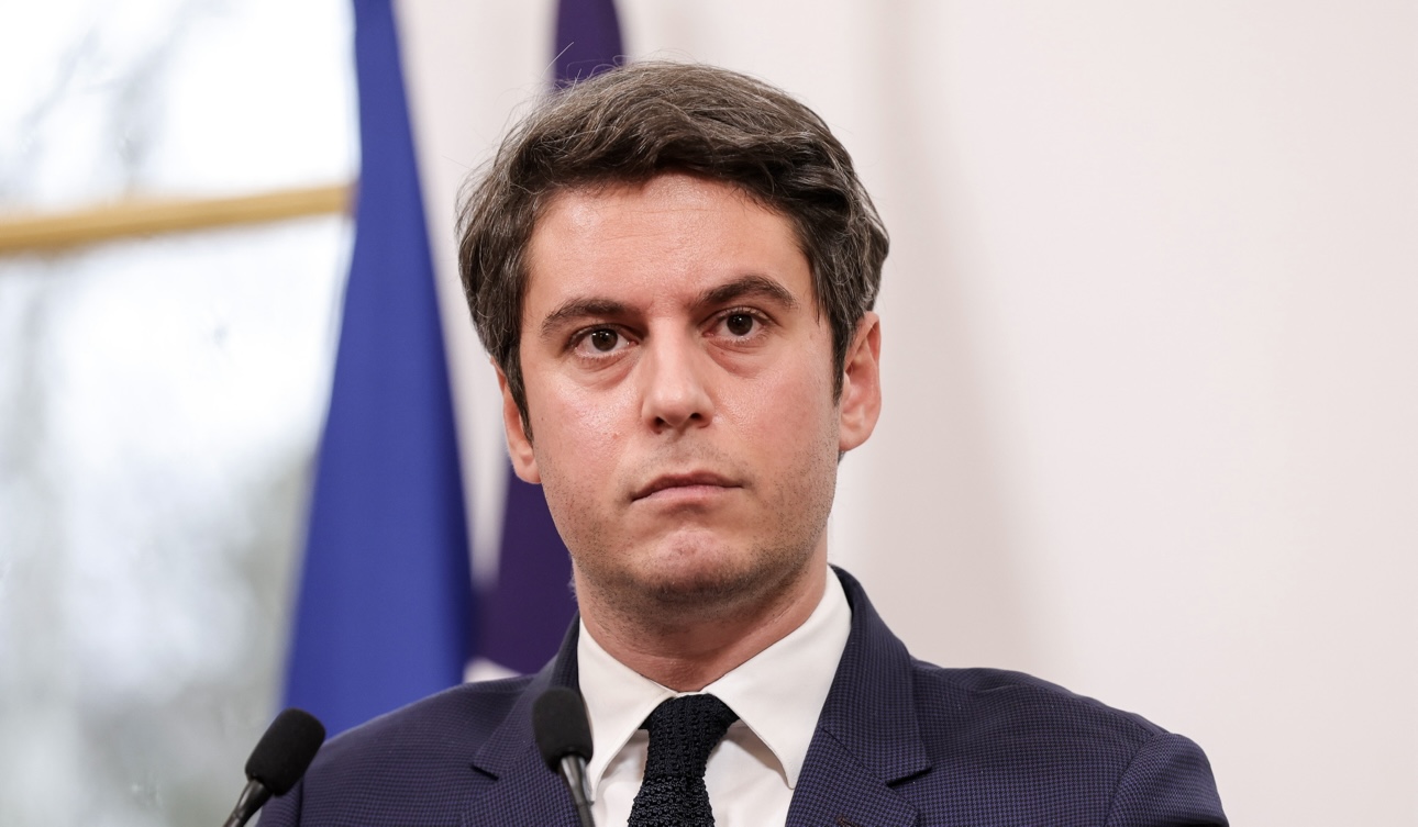 Премьер Франции Атталь не исключил возможность отправки военных на Украину