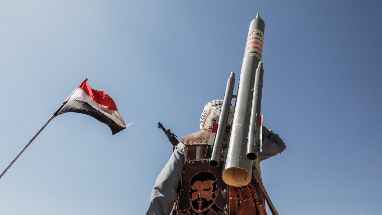 «Это сигнал»: зачем хуситы ударили по связывающим Европу с Азией подводным кабелям