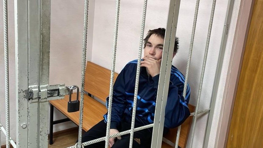 Молодой человек ограбил таксиста на юго-западе столицы