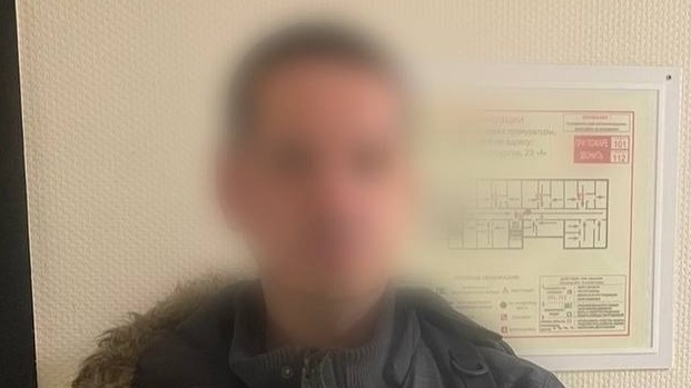 Злоумышленник изнасиловал 11-летнюю девочку в автобусе на востоке столицы